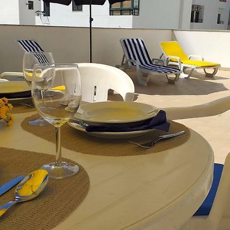 T2 Tahiti - Terraco, Familiar, Garagem, Wifi Lägenhet Quarteira Exteriör bild