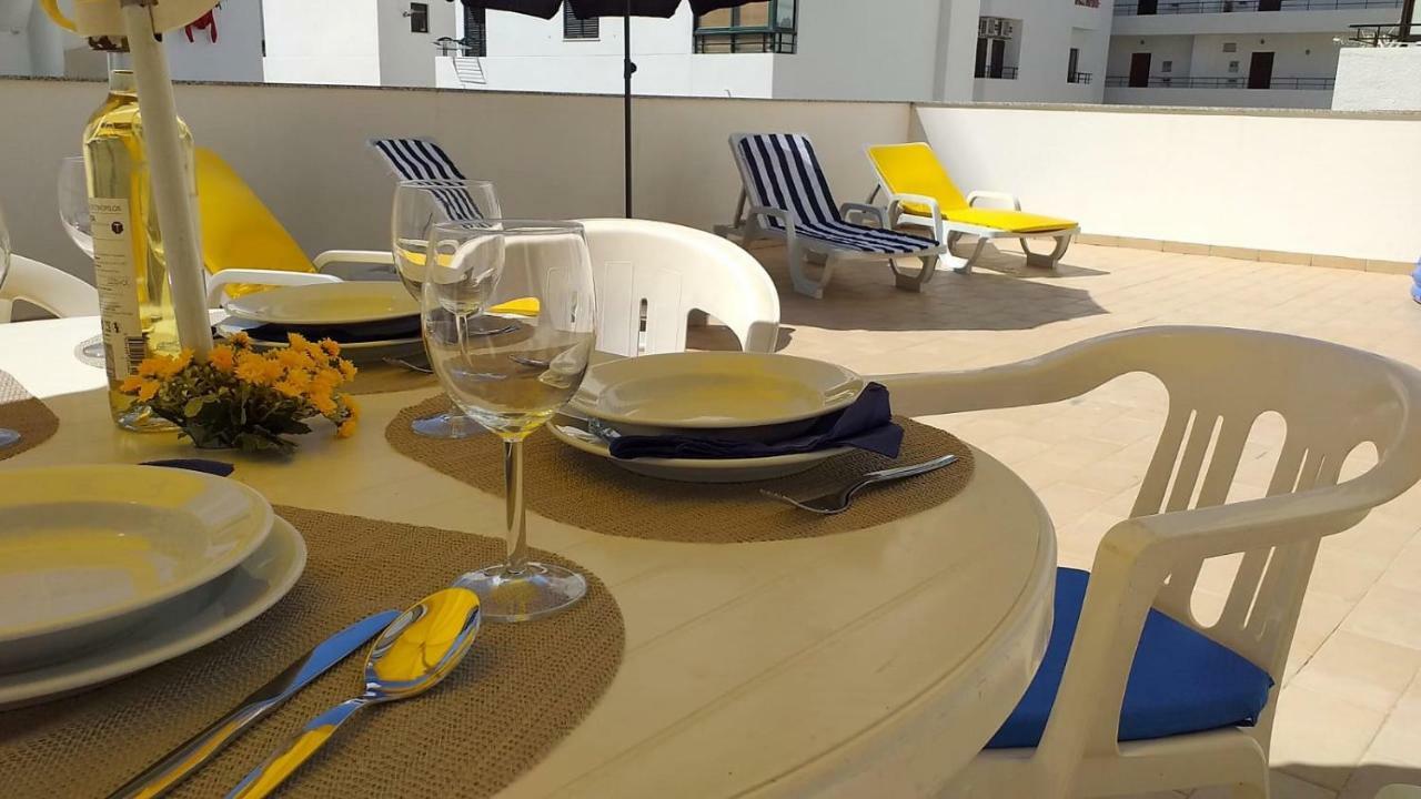T2 Tahiti - Terraco, Familiar, Garagem, Wifi Lägenhet Quarteira Exteriör bild