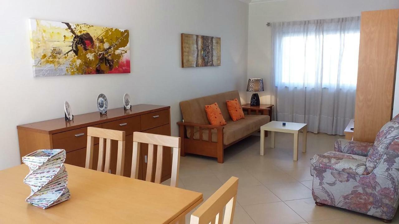 T2 Tahiti - Terraco, Familiar, Garagem, Wifi Lägenhet Quarteira Exteriör bild